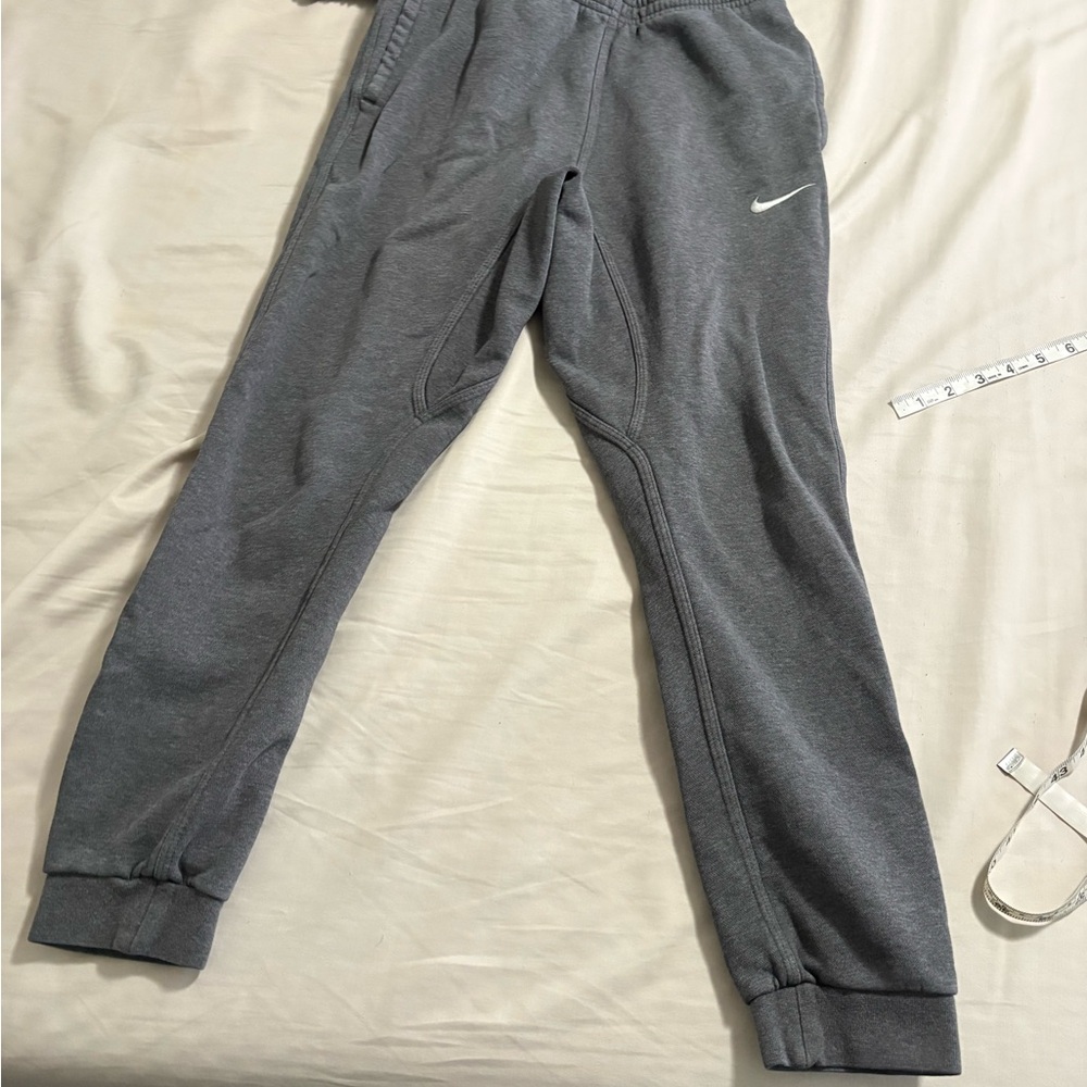 Nike women’s small Charcoal Gray Sweatpants